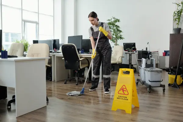 The Importance of Commercial Cleaning in Maintaining a Healthy Work Environment