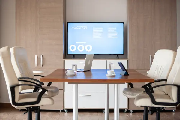 Creating a Seamless Meeting Room Reservation System for Your Workspace