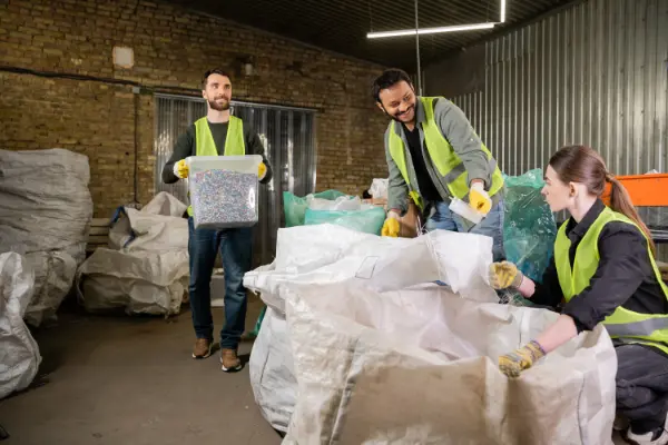 The Benefits of Outsourcing Waste Management Services for Businesses