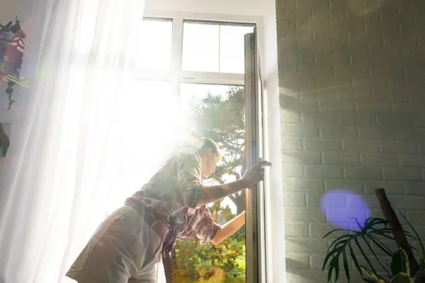 The Dos and Don’ts of Window Cleaning Common Mistakes to Avoid
