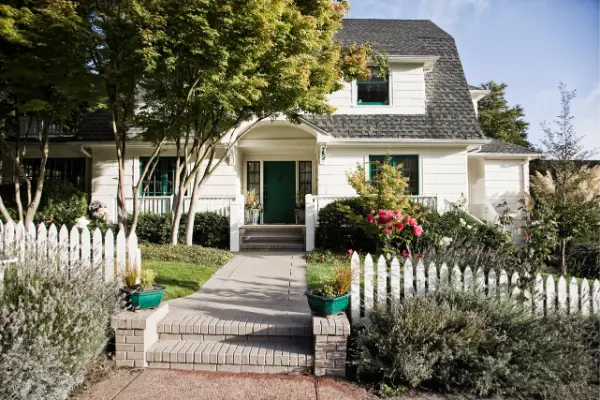 The Role of Landscaping in Property Value and Curb Appeal